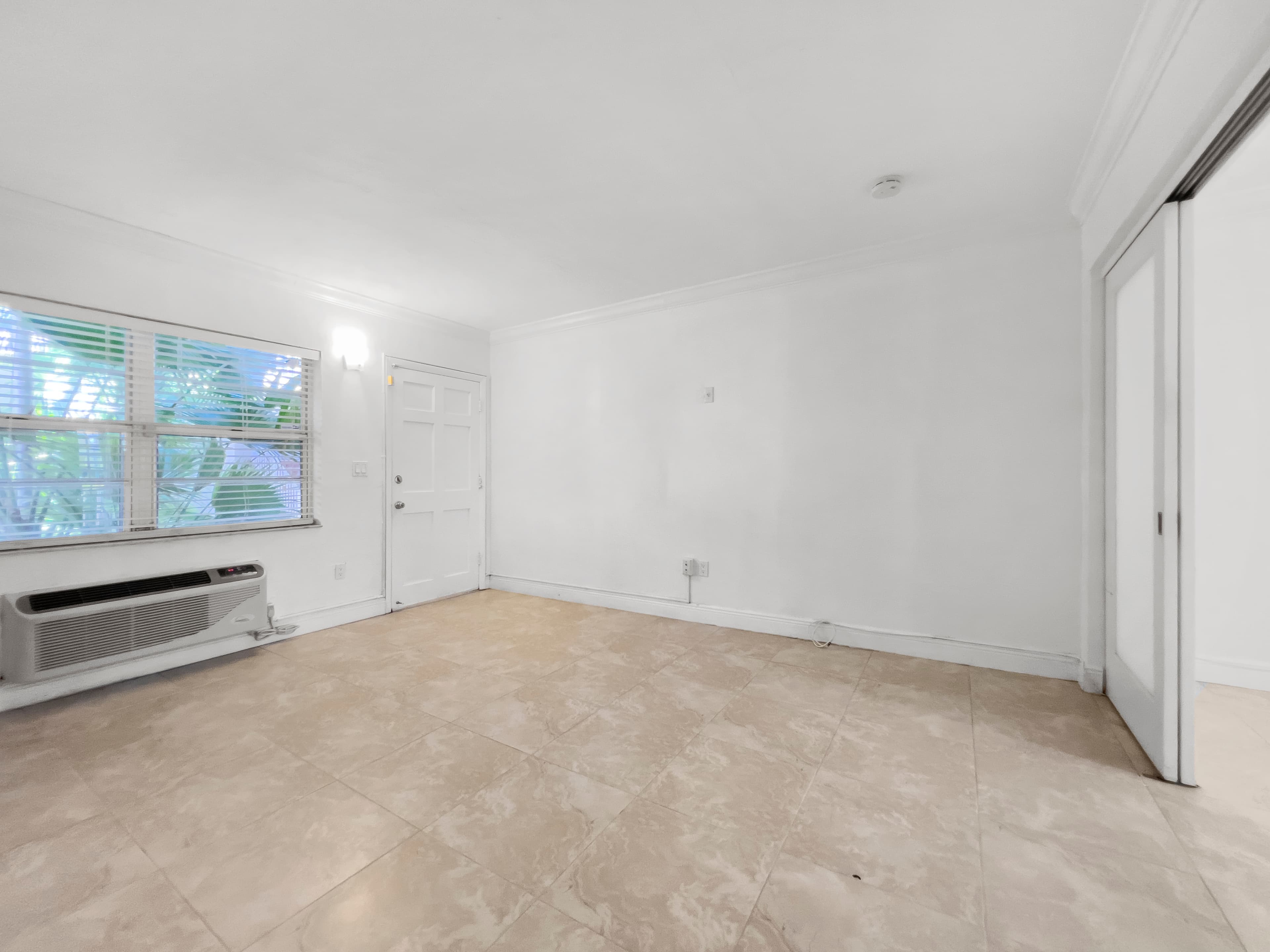 901 Meridian Avenue, 103 — thumbnail 3