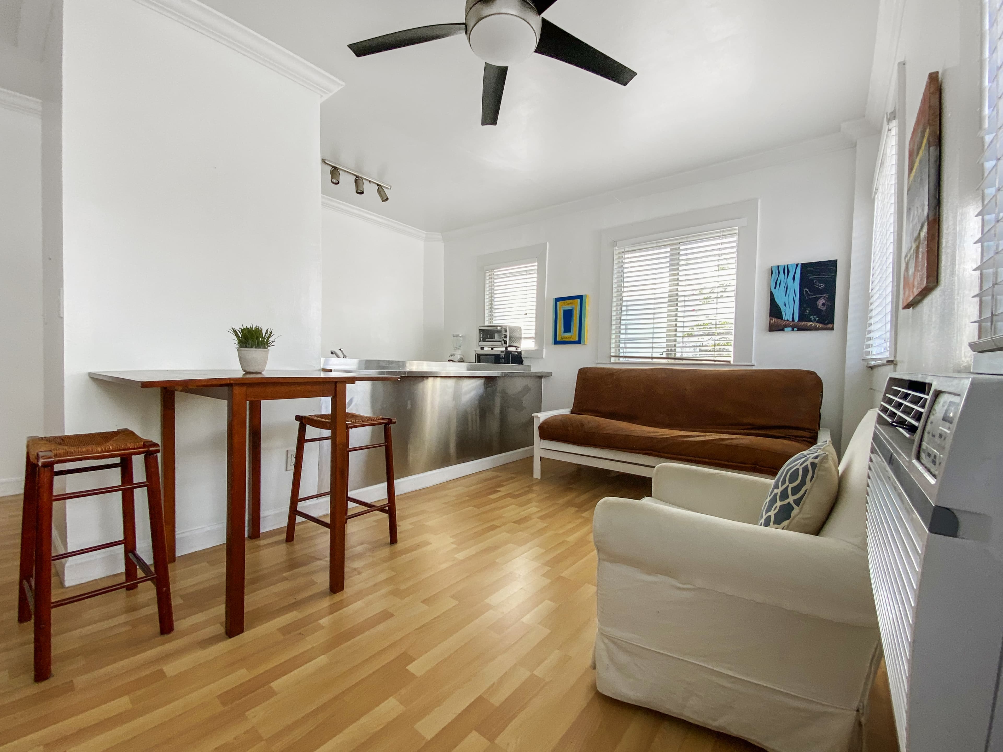 842 Meridian Avenue — thumbnail 2