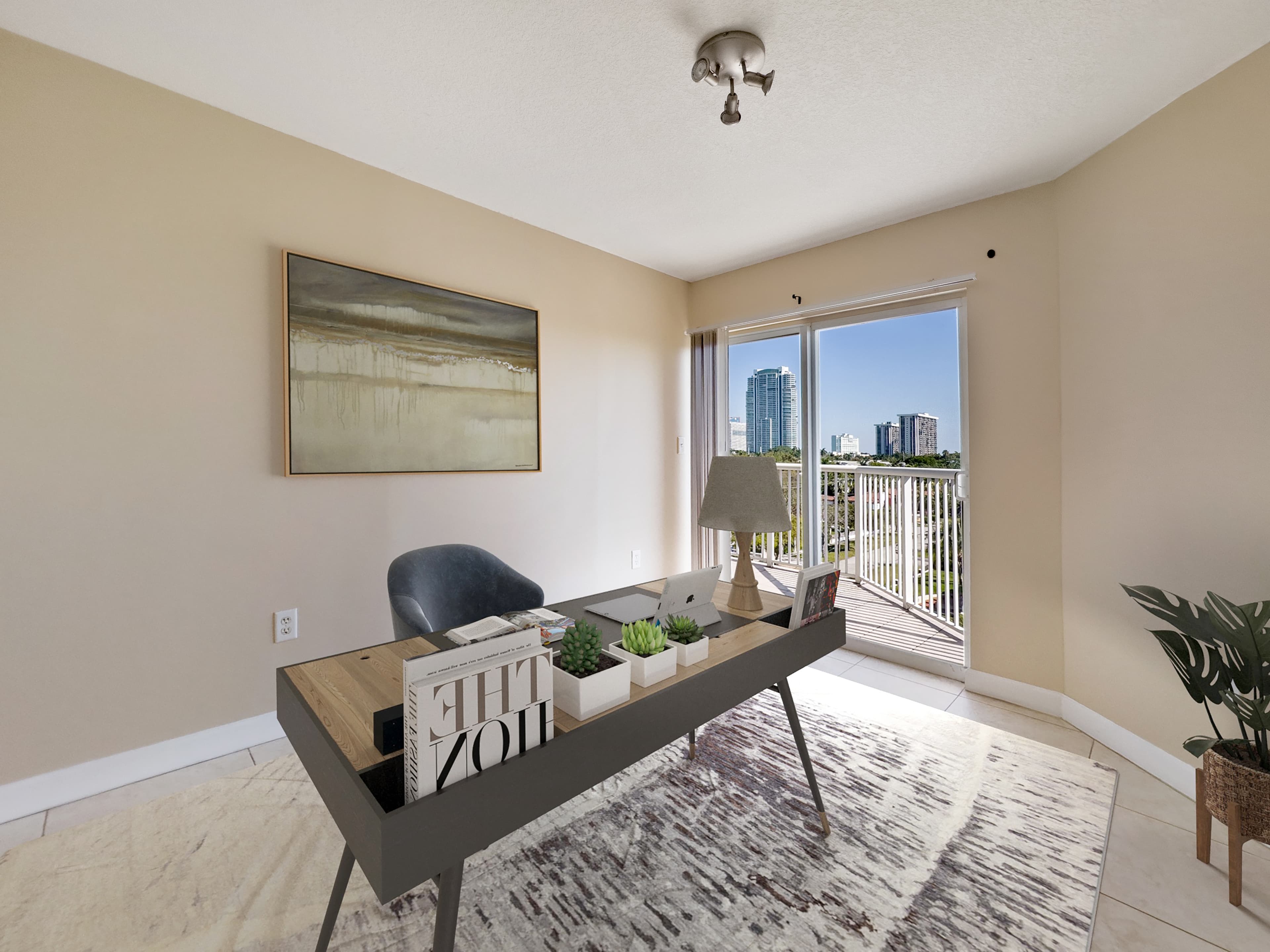 280 Southwest 20th Road, 702 — 45 more listing photos